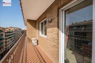 Piso en venta en Camino de Ronda - Rosaleda en Granada