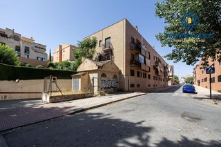 Piso en venta en Bola de Oro - Serrallo en Granada