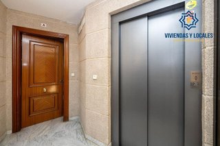 Piso en venta en Bola de Oro - Serrallo en Granada