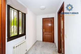 Piso en venta en Bola de Oro - Serrallo en Granada