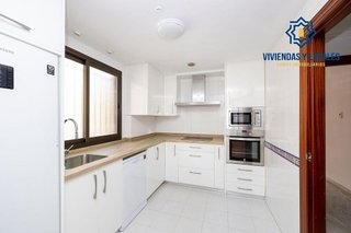 Piso en venta en Bola de Oro - Serrallo en Granada