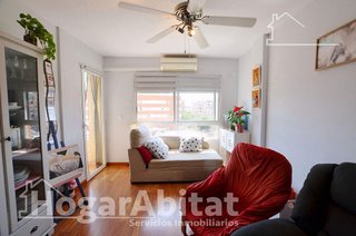 Piso en venta en Tómbola en Alicante