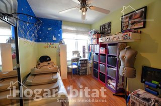 Piso en venta en Tómbola en Alicante