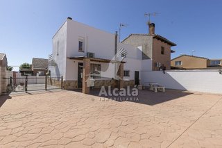 Casa pareada en venta en Villanueva de la Torre