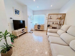 Casa adosada en venta en Castell (Es)