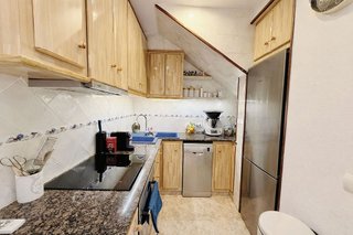 Casa adosada en venta en Castell (Es)