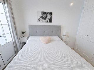 Casa adosada en venta en Castell (Es)