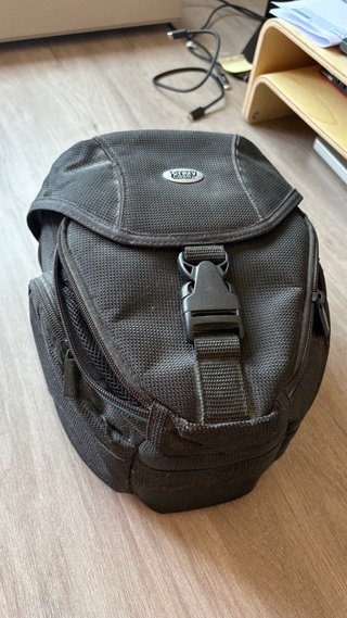 Canon EOS 700D + objetivo 18-135mm + accesorios