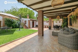 Casa pareada en venta en Ogíjares