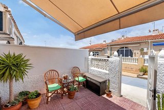 Casa en venta en La Siesta - El Salado - Torreta en Torrevieja