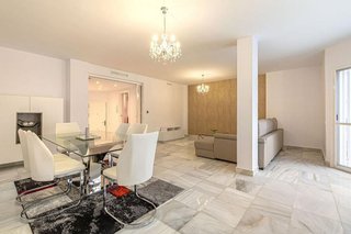 Casa adosada en venta en Los Naranjos - Las Brisas en Marbella