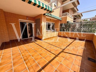 Casa adosada en venta en Buenavista-Valparaíso-La Legua en Toledo