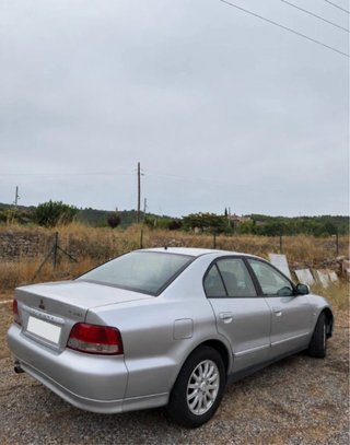 Mitsubishi Galant 2002