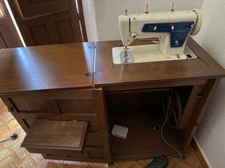 Máquina de coser SINGER automática