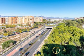 Ático en venta en Vistahermosa en Alicante