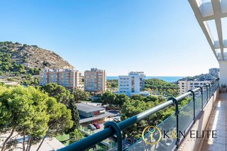 Ático en venta en Vistahermosa en Alicante