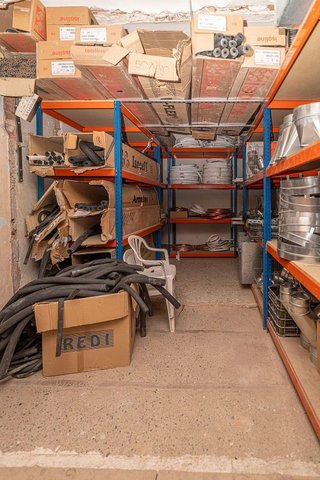 Local comercial en venta en La Zarzuela-San José-Belén en Linares