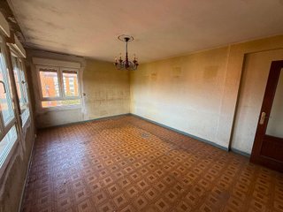 Piso en venta en Contrueces en Gijón