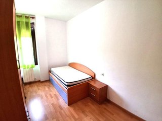 Piso en venta en Hermanos Falcó - Sepulcro Bolera en Albacete