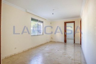 Casa adosada en venta en Juan XXIII en Sevilla