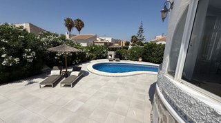 Casa en venta en La Siesta - El Salado - Torreta en Torrevieja