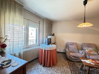 Chalet en venta en Caspe