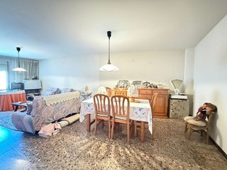 Chalet en venta en Caspe