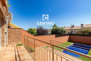 Casa en venta en Centre en Castellar del Vallès