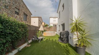 Chalet en venta en Pinemar-Can Cornet en Pineda de Mar