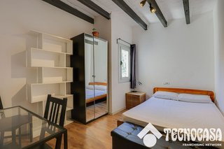 Piso en venta en El Raval en Barcelona