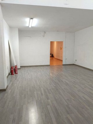 Local comercial en alquiler en Ciutat Jardí en Valencia