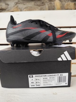 Botas de fútbol Adidas Predator Talla 39.5