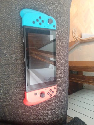 Nintendo Switch Azul y Rojo