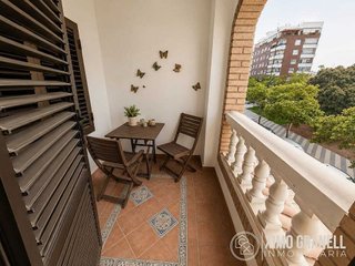 Dúplex en venta en Avda. de Abril. - 9 de octubre en Sagunto