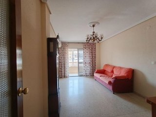 Piso en venta en Tres Huertas - El Torrejón - El Cerezo en Sevilla