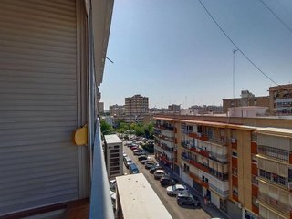 Piso en venta en Tres Huertas - El Torrejón - El Cerezo en Sevilla