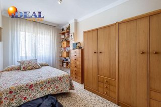 Piso en venta en Cervantes en Granada