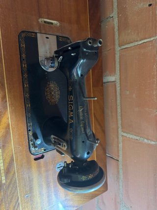 Máquina de coser antigua SIGMA Modelo A