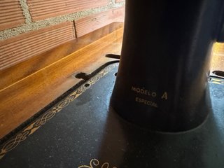 Máquina de coser antigua SIGMA Modelo A