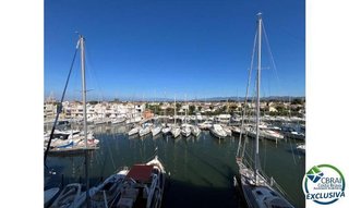 Piso en venta en Empuriabrava en Castelló d´Empúries
