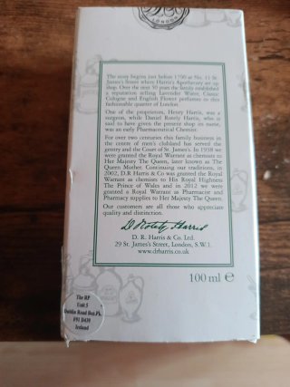 Colonia Dr. Harris Old English Classic muy buena!!