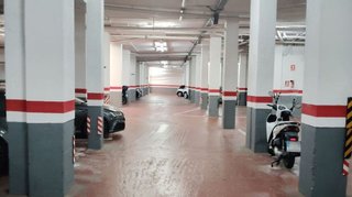 Garaje en alquiler en La Nova Esquerra de l'Eixample en Barcelona