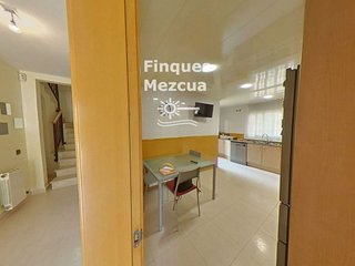 Chalet en venta en Eixample Residencial en Roda de Barà