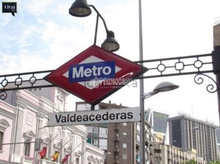 Casa pareada en venta en Valdeacederas en Madrid