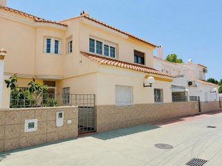 Casa adosada en venta en Zona Hispanidad-Vivar Téllez en Vélez-Málaga