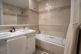 Piso en venta en Aloha en Marbella