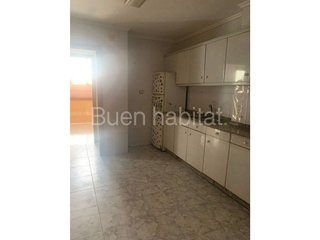 Piso en venta en Carolinas Altas en Alicante