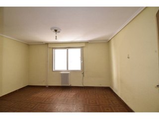 Piso en venta en La Chantría - La Lastra en León