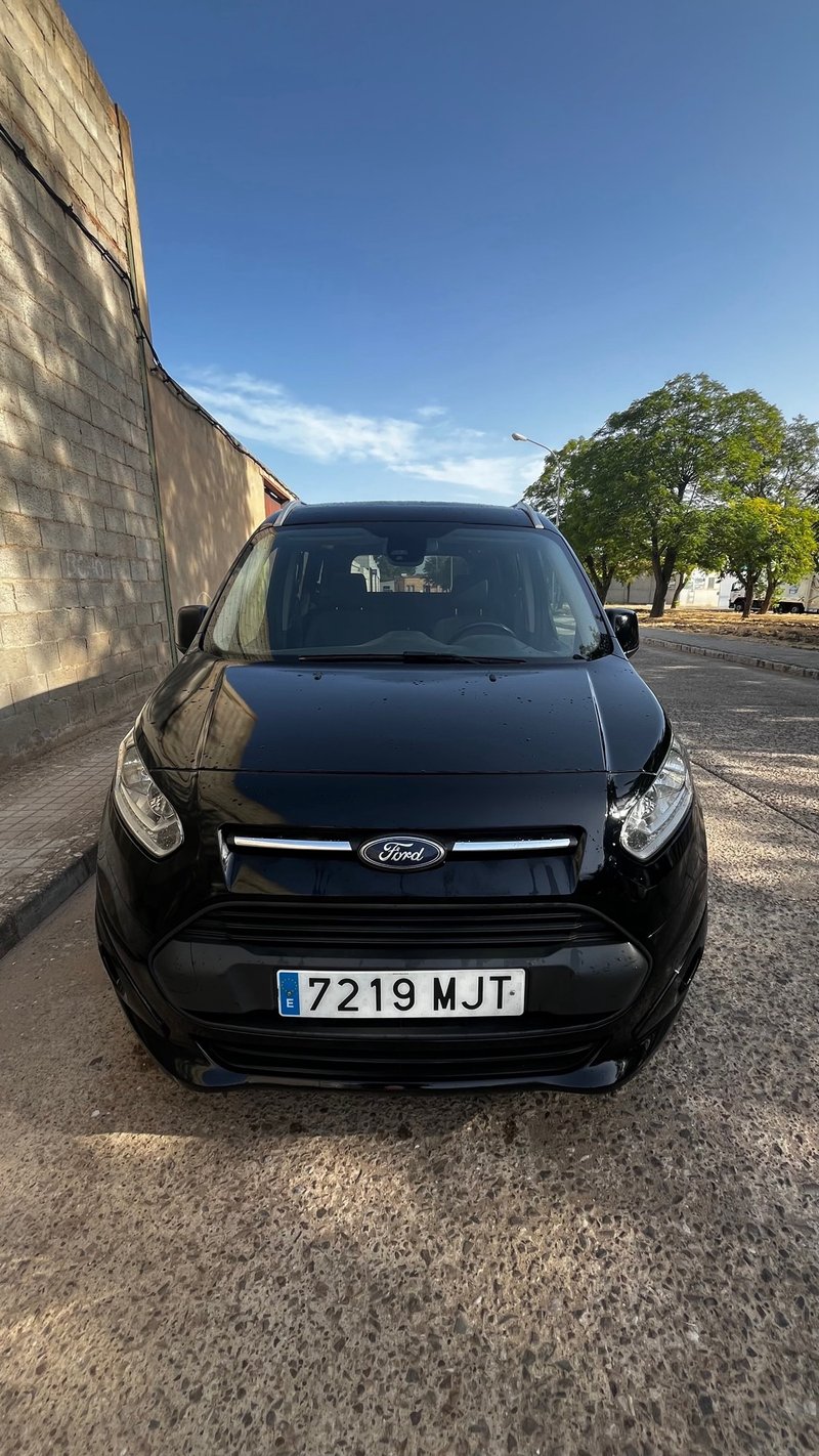 Ford Tourneo Connect 2018 - foto 1