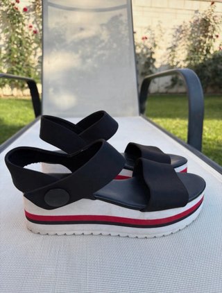 Sandalias plataforma  Stradivarius